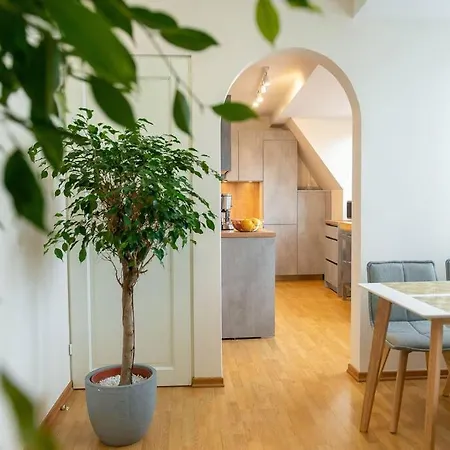 Top Floor Apartment With Two Balconies In The Old Town Tallinn Exterior photo